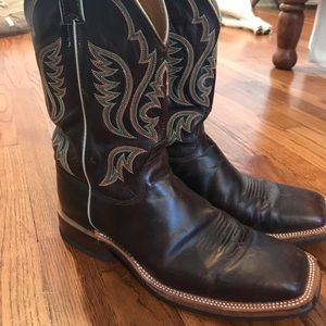 Men’s Justin Cowboy Boots
